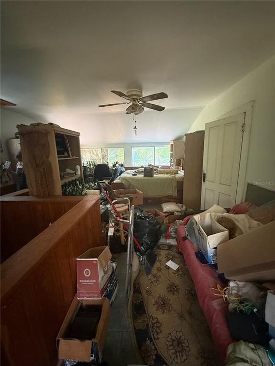 Active With Contract: $199,000 (3 beds, 2 baths, 1954 Square Feet)