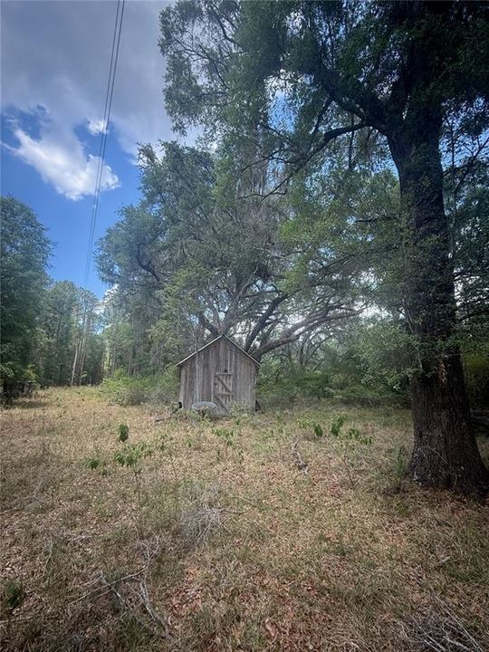 Active With Contract: $199,000 (3 beds, 2 baths, 1954 Square Feet)