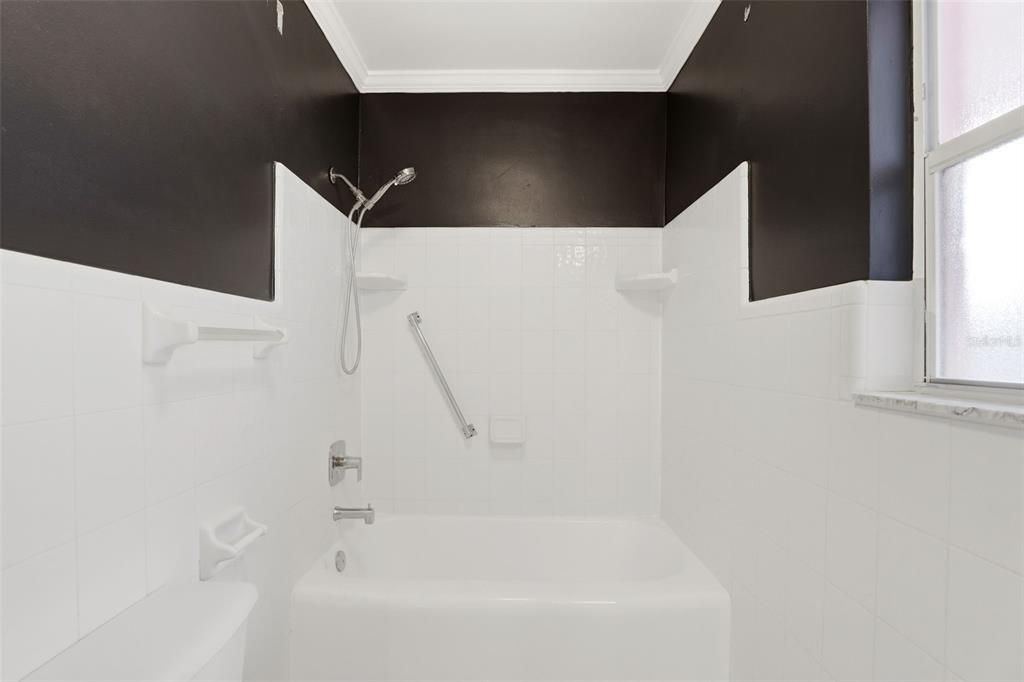 For Rent: $3,200 (1 beds, 1 baths, 673 Square Feet)
