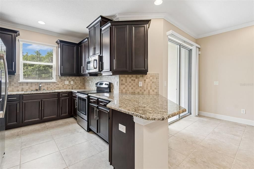 For Sale: $339,900 (3 beds, 2 baths, 1525 Square Feet)