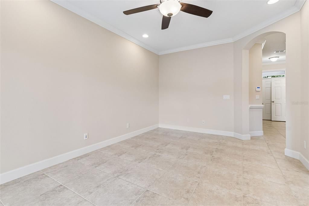 For Sale: $339,900 (3 beds, 2 baths, 1525 Square Feet)