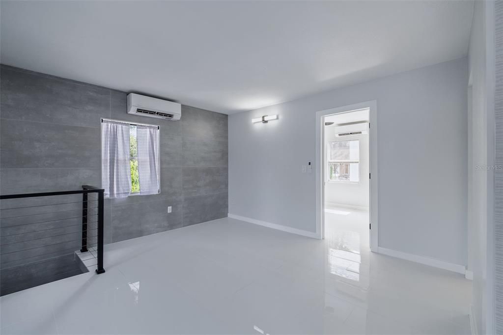 For Sale: $1,150,000 (5 beds, 0 baths, 2552 Square Feet)
