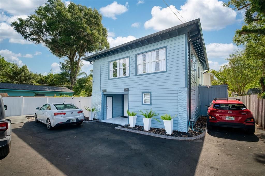 For Sale: $1,150,000 (5 beds, 0 baths, 2552 Square Feet)