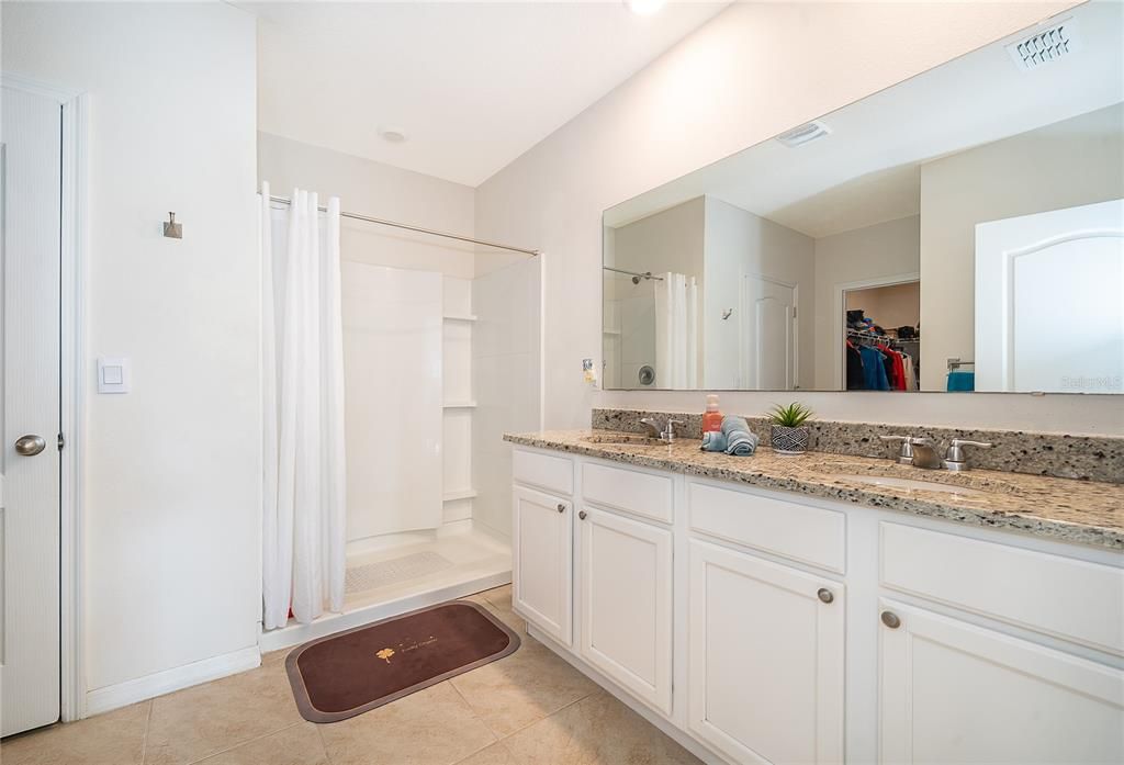 For Sale: $390,000 (4 beds, 2 baths, 1830 Square Feet)