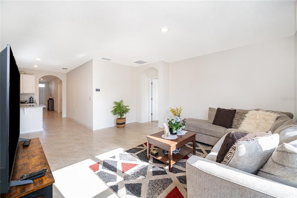 For Sale: $390,000 (4 beds, 2 baths, 1830 Square Feet)