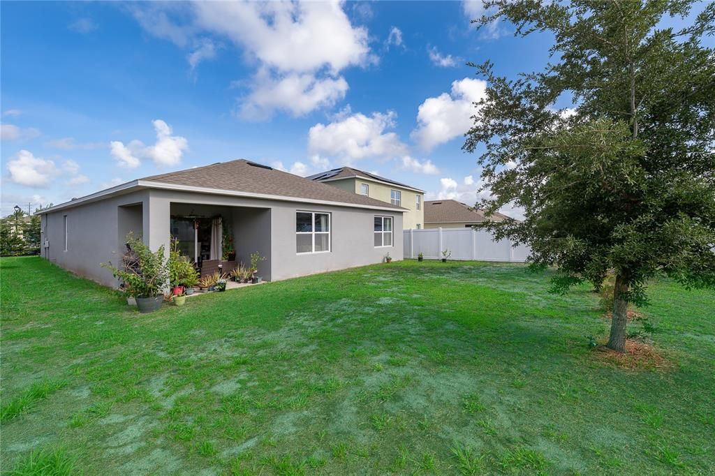 For Sale: $390,000 (4 beds, 2 baths, 1830 Square Feet)