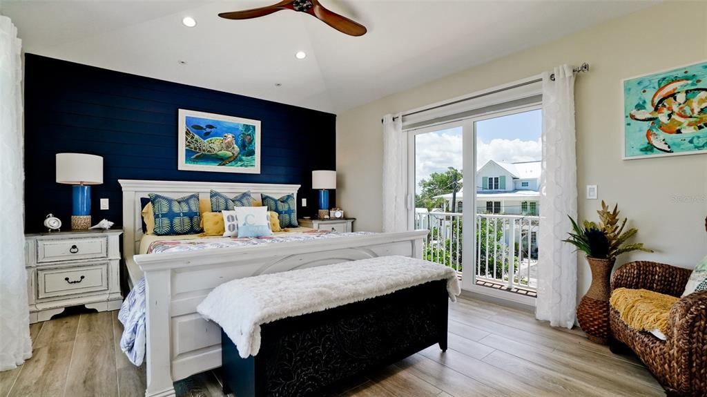 For Sale: $3,195,000 (4 beds, 3 baths, 2409 Square Feet)
