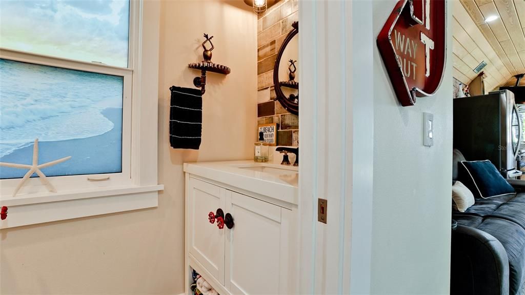 For Sale: $3,195,000 (4 beds, 3 baths, 2409 Square Feet)