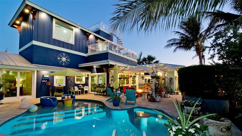 For Sale: $3,195,000 (4 beds, 3 baths, 2409 Square Feet)