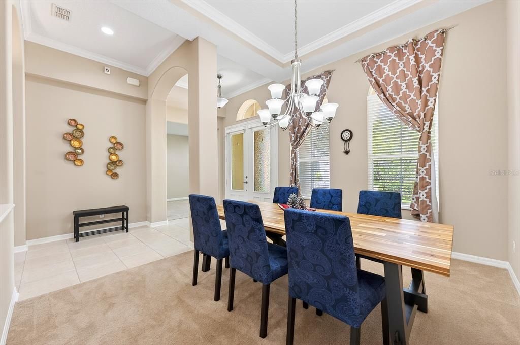 For Sale: $790,000 (5 beds, 4 baths, 3917 Square Feet)