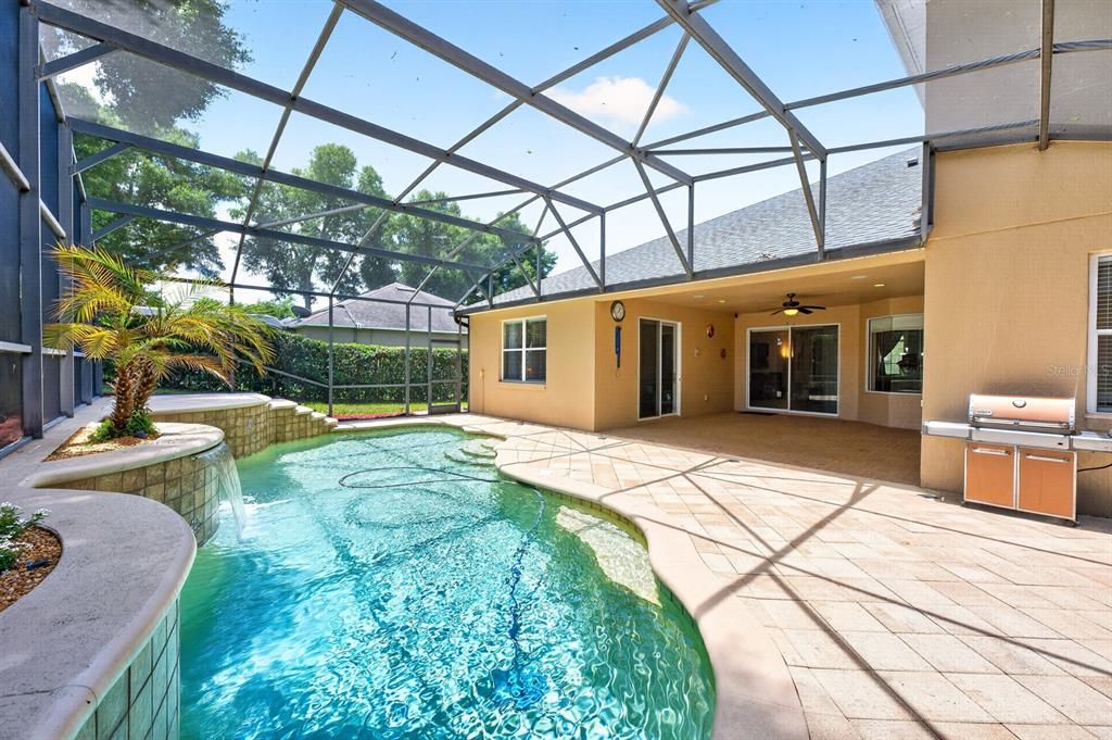 For Sale: $790,000 (5 beds, 4 baths, 3917 Square Feet)