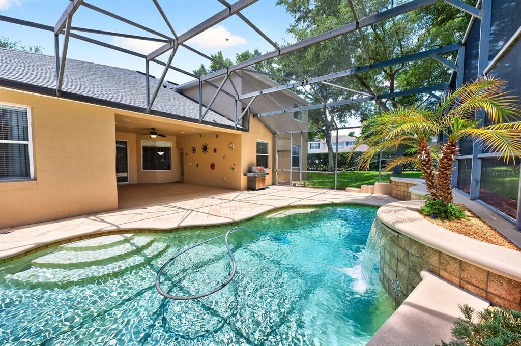For Sale: $790,000 (5 beds, 4 baths, 3917 Square Feet)