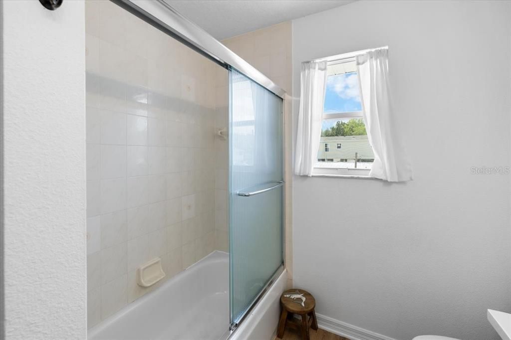 For Sale: $600,000 (2 beds, 3 baths, 1288 Square Feet)