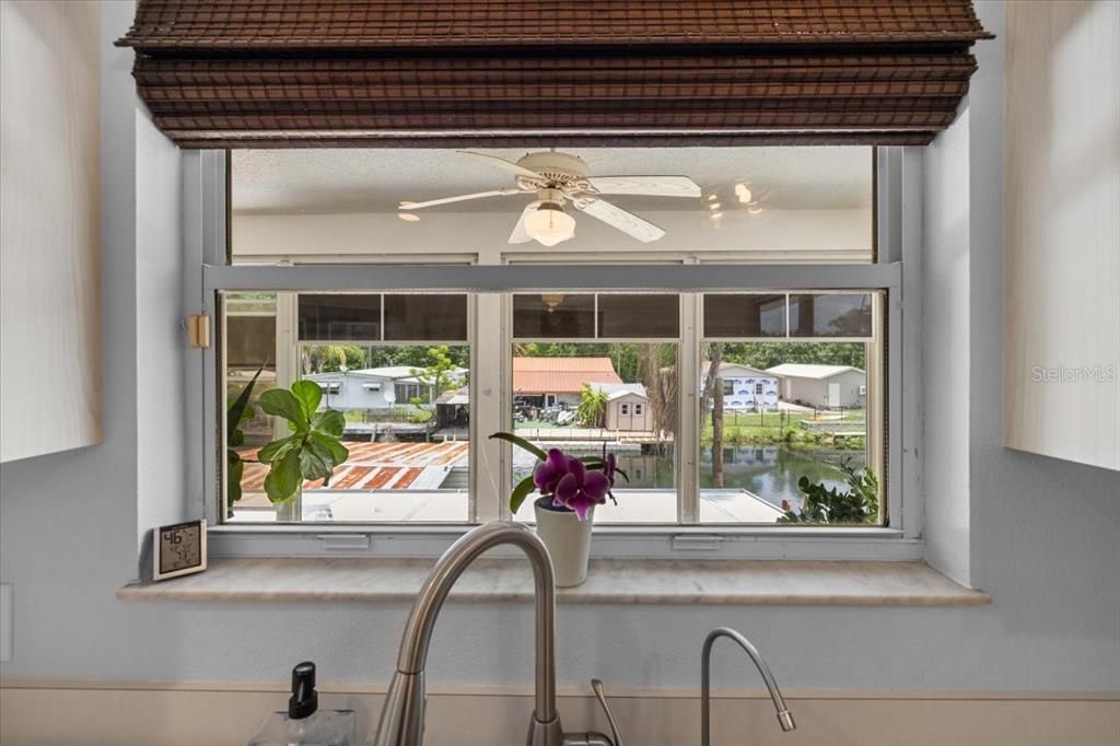 For Sale: $600,000 (2 beds, 3 baths, 1288 Square Feet)
