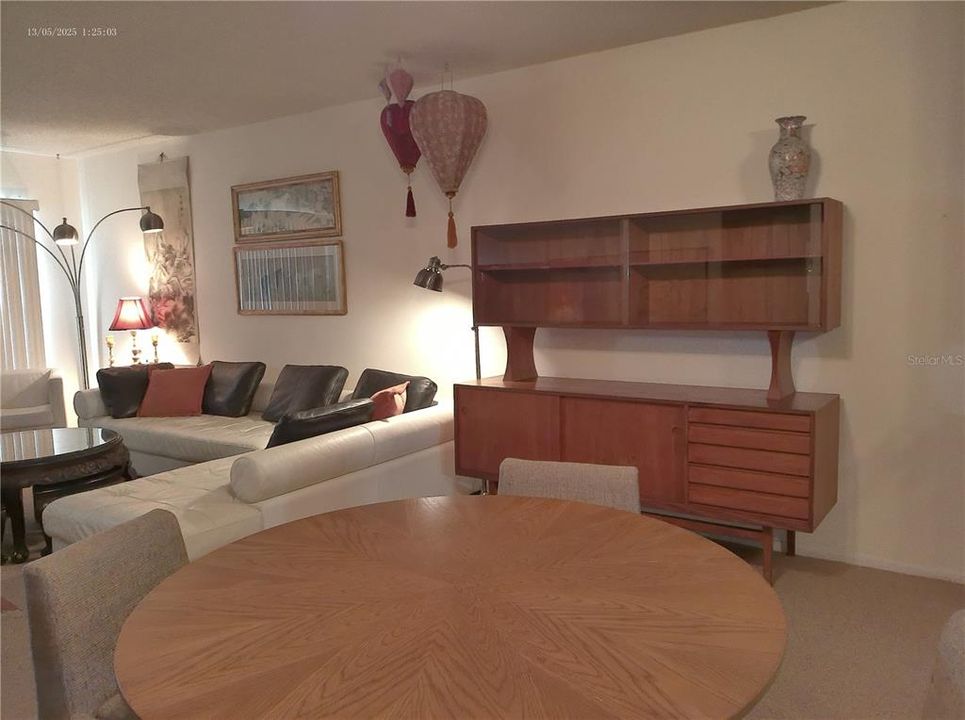 В аренду: $1,900 (2 спален, 2 ванн, 1400 Квадратных фут)
