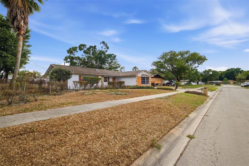 Active With Contract: $240,000 (3 beds, 2 baths, 1890 Square Feet)