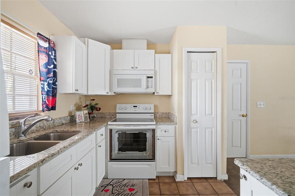 Active With Contract: $240,000 (3 beds, 2 baths, 1890 Square Feet)