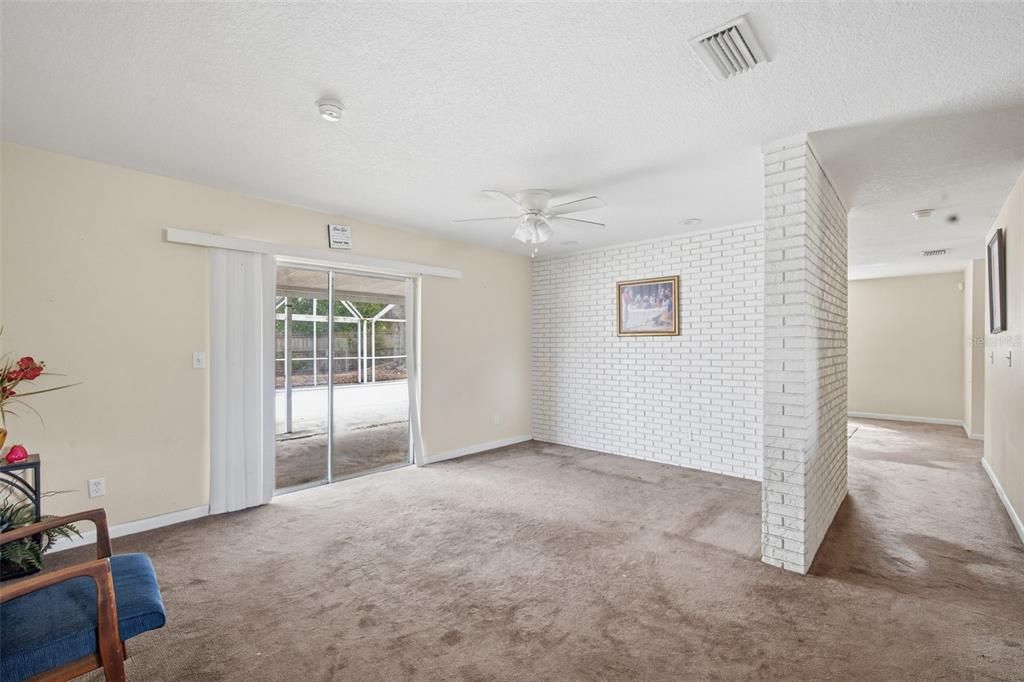 Active With Contract: $240,000 (3 beds, 2 baths, 1890 Square Feet)
