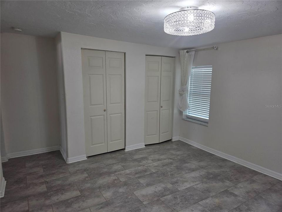 For Sale: $450,000 (3 beds, 2 baths, 1300 Square Feet)