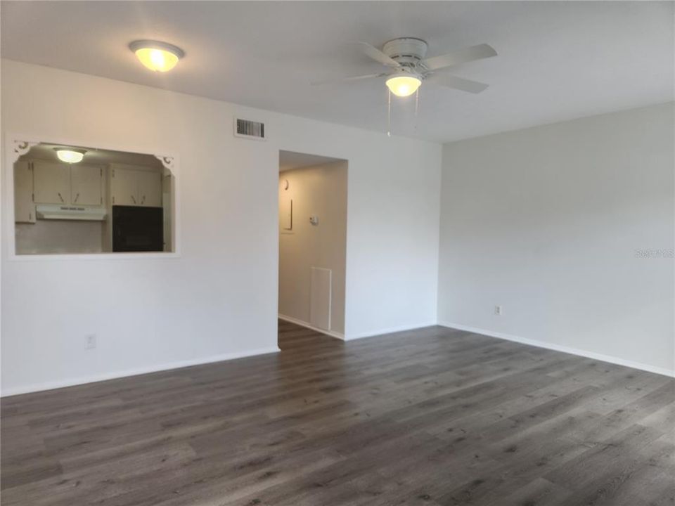For Rent: $1,200 (1 beds, 1 baths, 825 Square Feet)