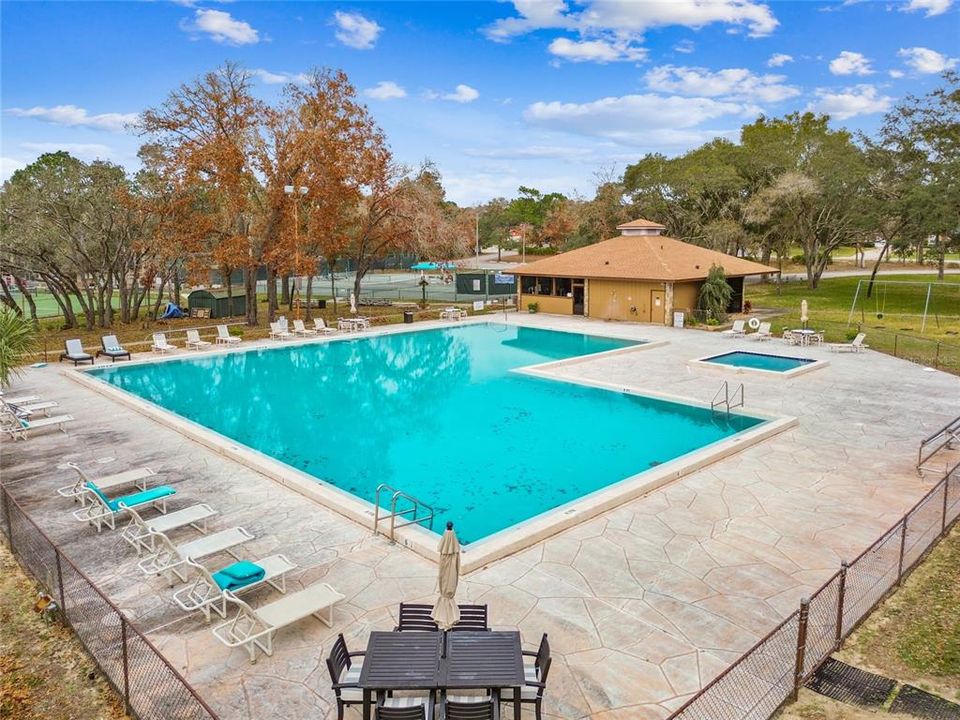 En Venta: $365,000 (3 camas, 2 baños, 1376 Pies cuadrados)