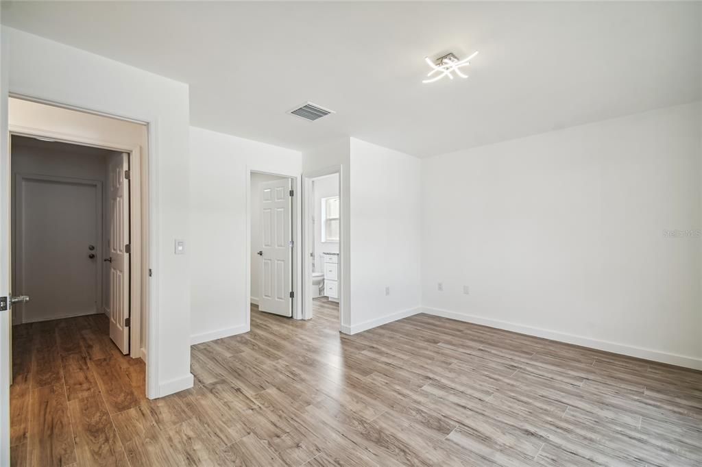 En Venta: $365,000 (3 camas, 2 baños, 1376 Pies cuadrados)