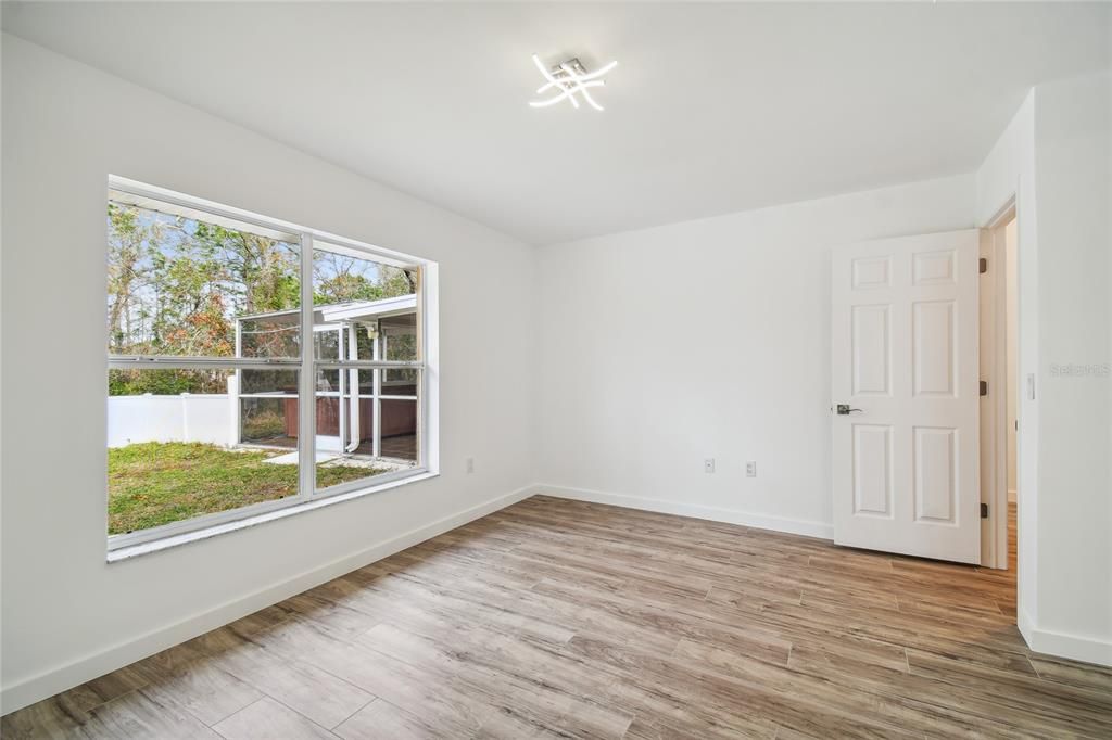 En Venta: $365,000 (3 camas, 2 baños, 1376 Pies cuadrados)