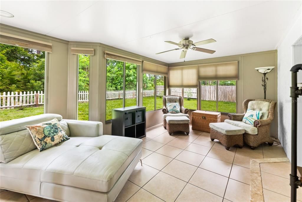 For Sale: $289,900 (3 beds, 2 baths, 1568 Square Feet)