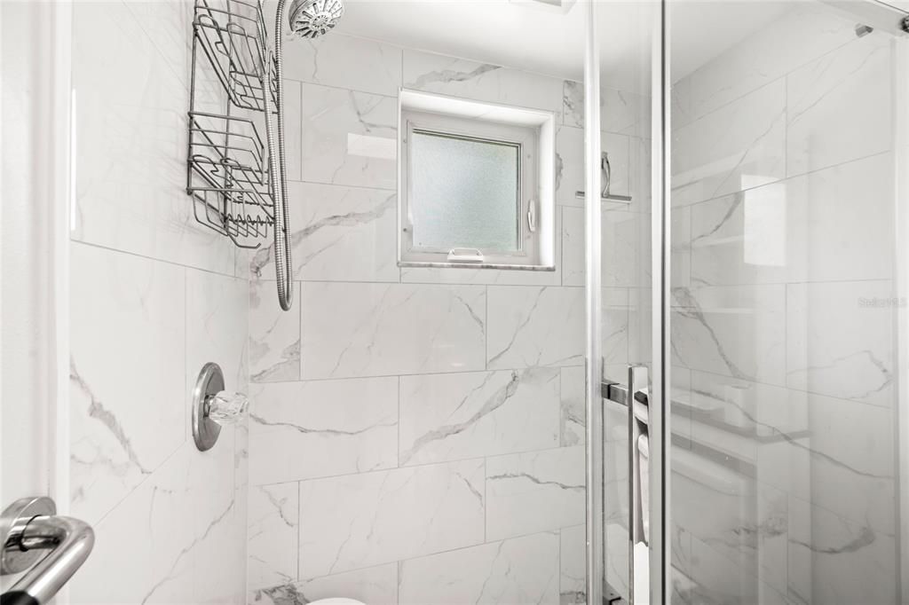 For Sale: $289,900 (3 beds, 2 baths, 1568 Square Feet)