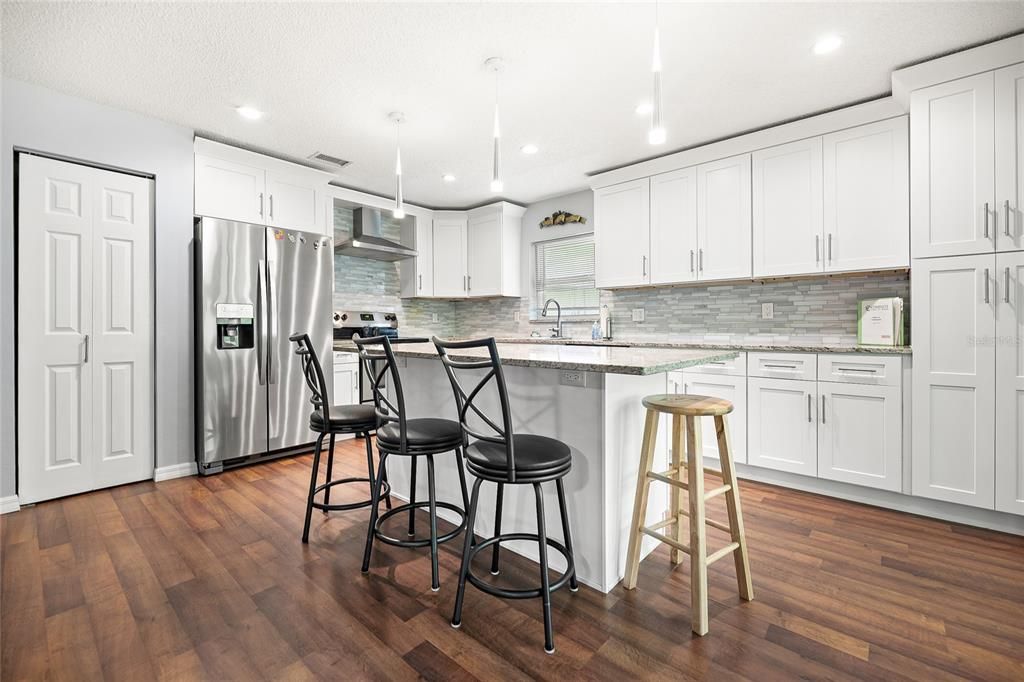 For Sale: $289,900 (3 beds, 2 baths, 1568 Square Feet)