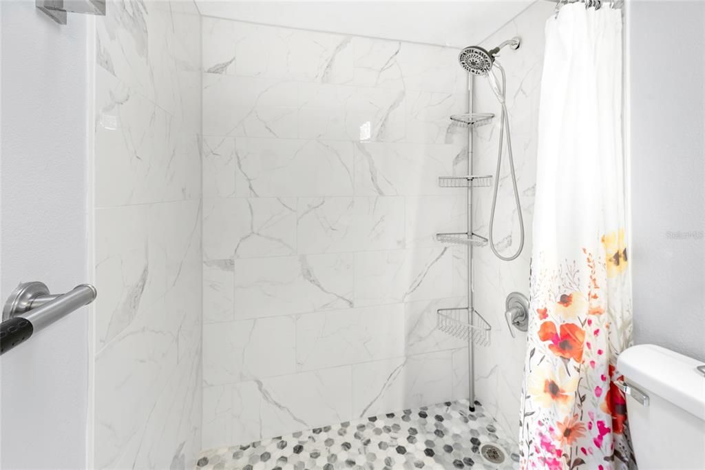 For Sale: $289,900 (3 beds, 2 baths, 1568 Square Feet)
