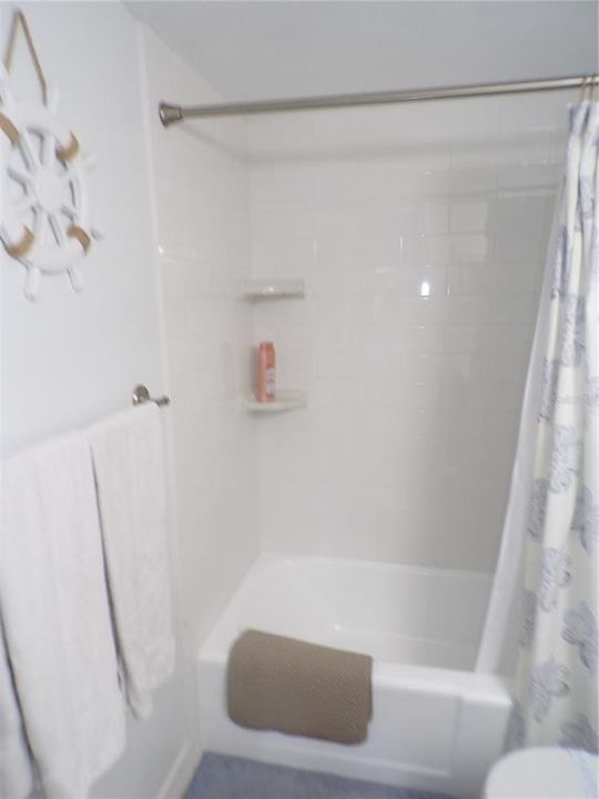 For Rent: $1,800 (2 beds, 2 baths, 1049 Square Feet)