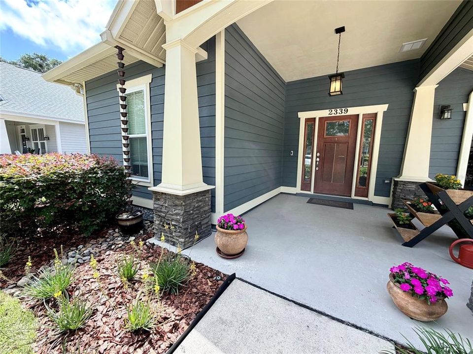 Active With Contract: $435,000 (3 beds, 3 baths, 2120 Square Feet)