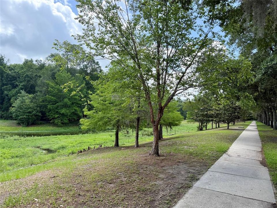 Active With Contract: $435,000 (3 beds, 3 baths, 2120 Square Feet)