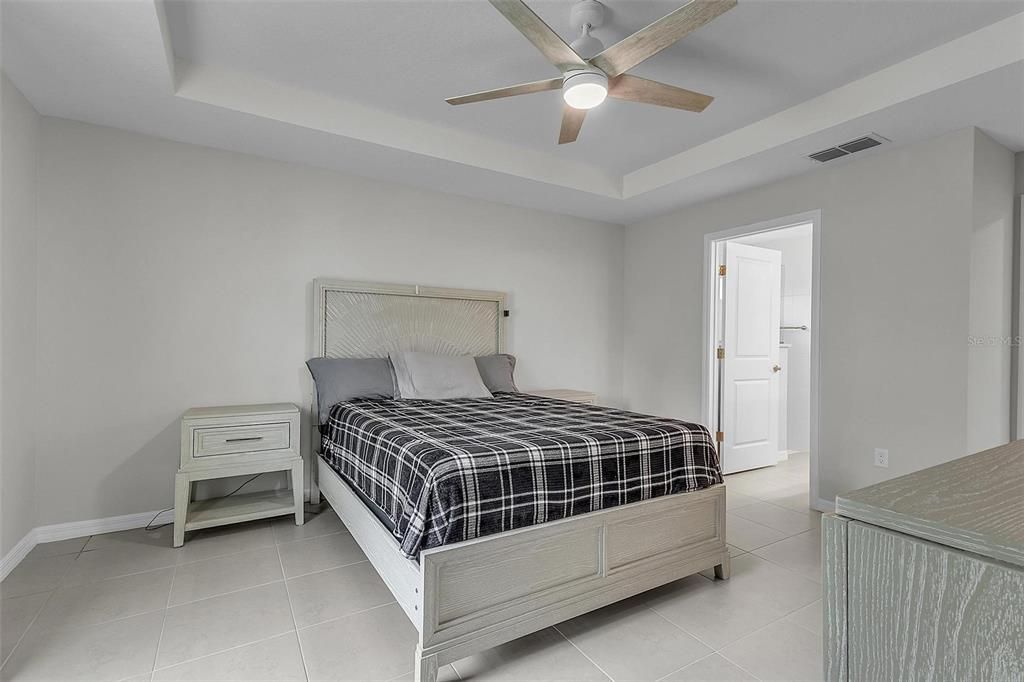 For Sale: $320,000 (3 beds, 2 baths, 1336 Square Feet)