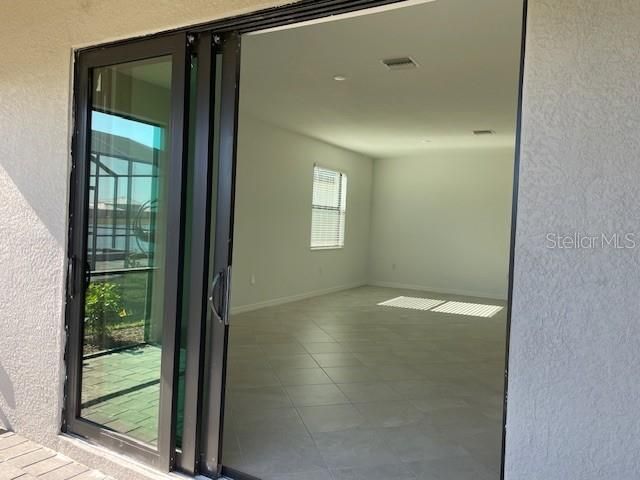 For Rent: $3,150 (4 beds, 3 baths, 2032 Square Feet)