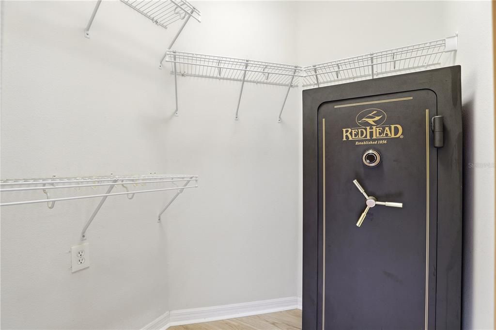 For Sale: $675,000 (4 beds, 3 baths, 2725 Square Feet)