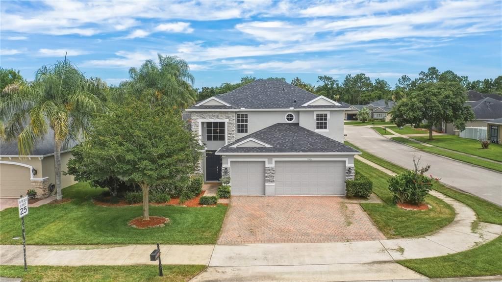 For Sale: $675,000 (4 beds, 3 baths, 2725 Square Feet)