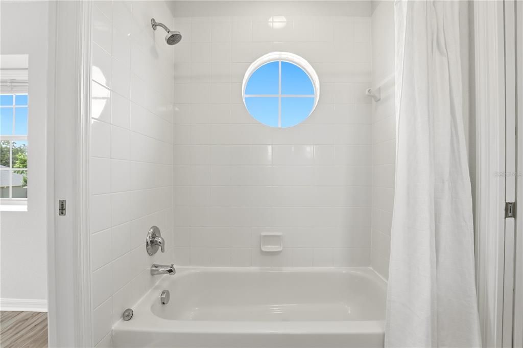 For Sale: $675,000 (4 beds, 3 baths, 2725 Square Feet)