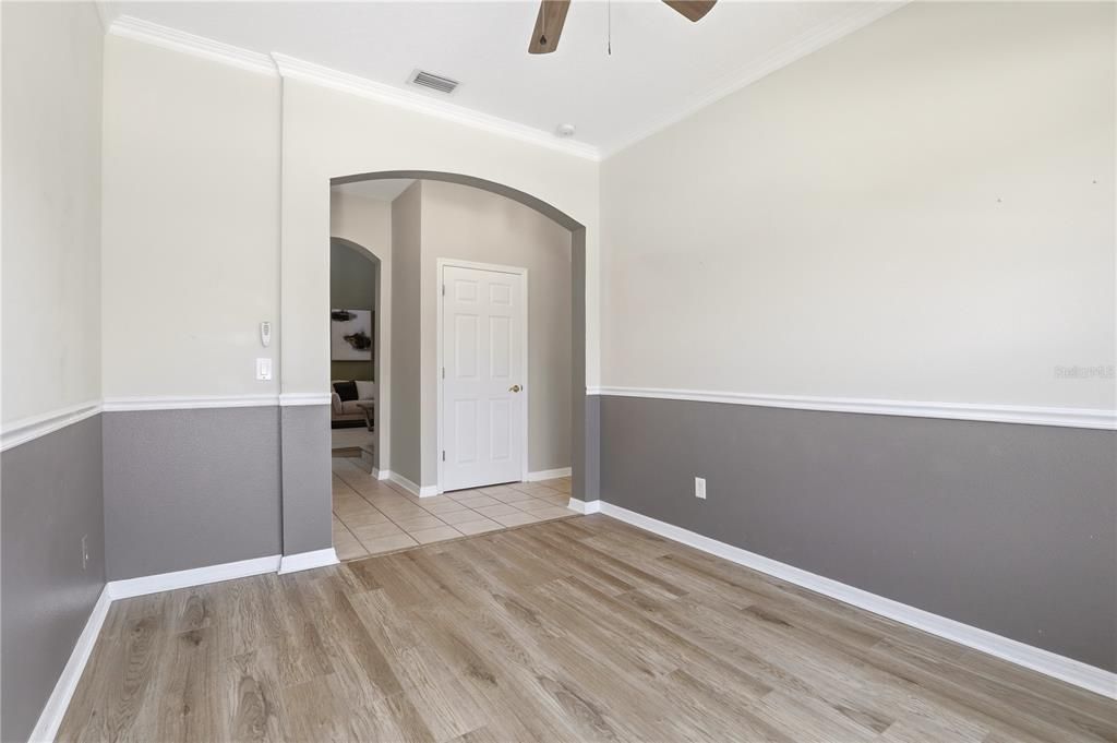 For Sale: $675,000 (4 beds, 3 baths, 2725 Square Feet)