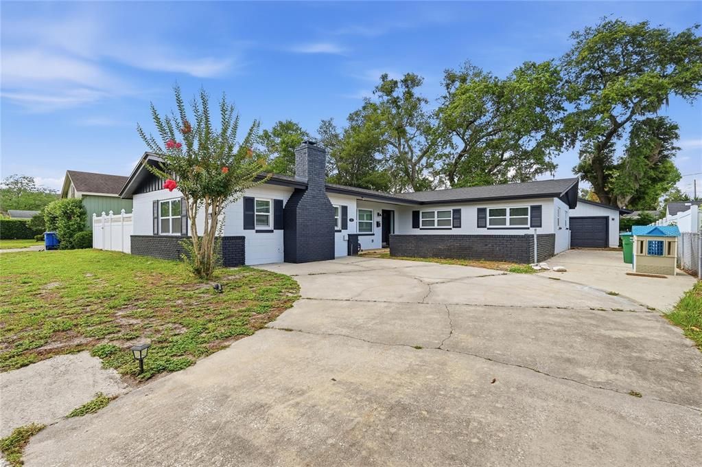 En Venta: $675,000 (4 camas, 2 baños, 2102 Pies cuadrados)
