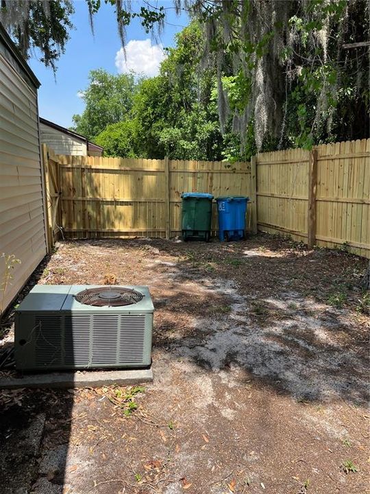 For Rent: $2,299 (3 beds, 1 baths, 1201 Square Feet)
