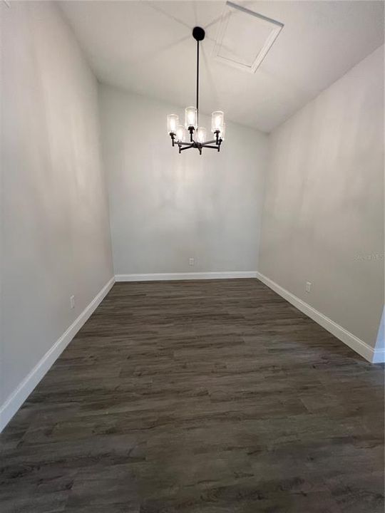 For Rent: $2,299 (3 beds, 1 baths, 1201 Square Feet)