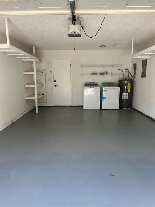For Rent: $2,299 (3 beds, 1 baths, 1201 Square Feet)