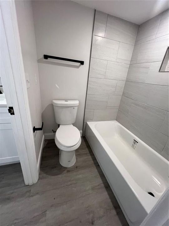 For Rent: $2,299 (3 beds, 1 baths, 1201 Square Feet)