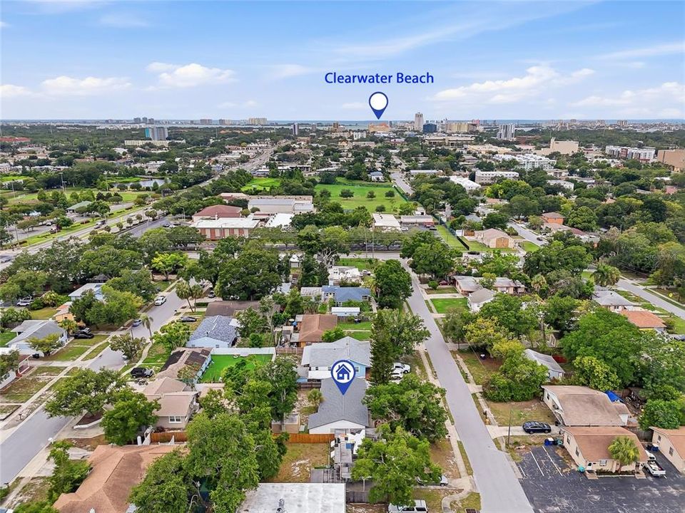 For Sale: $230,000 (2 beds, 1 baths, 910 Square Feet)