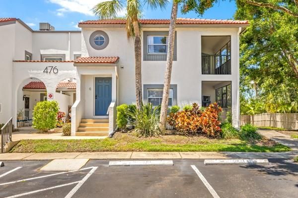 En Venta: $319,000 (2 camas, 2 baños, 930 Pies cuadrados)