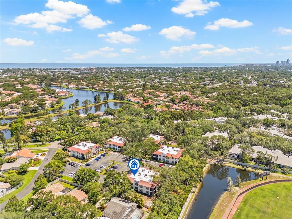 En Venta: $319,000 (2 camas, 2 baños, 930 Pies cuadrados)
