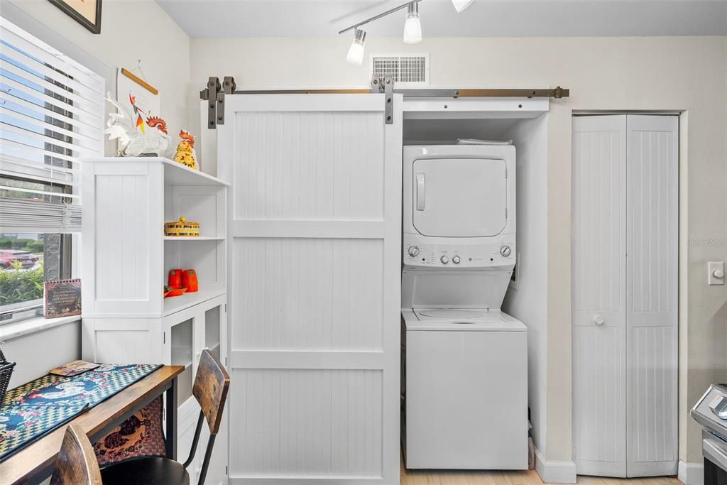 En Venta: $319,000 (2 camas, 2 baños, 930 Pies cuadrados)