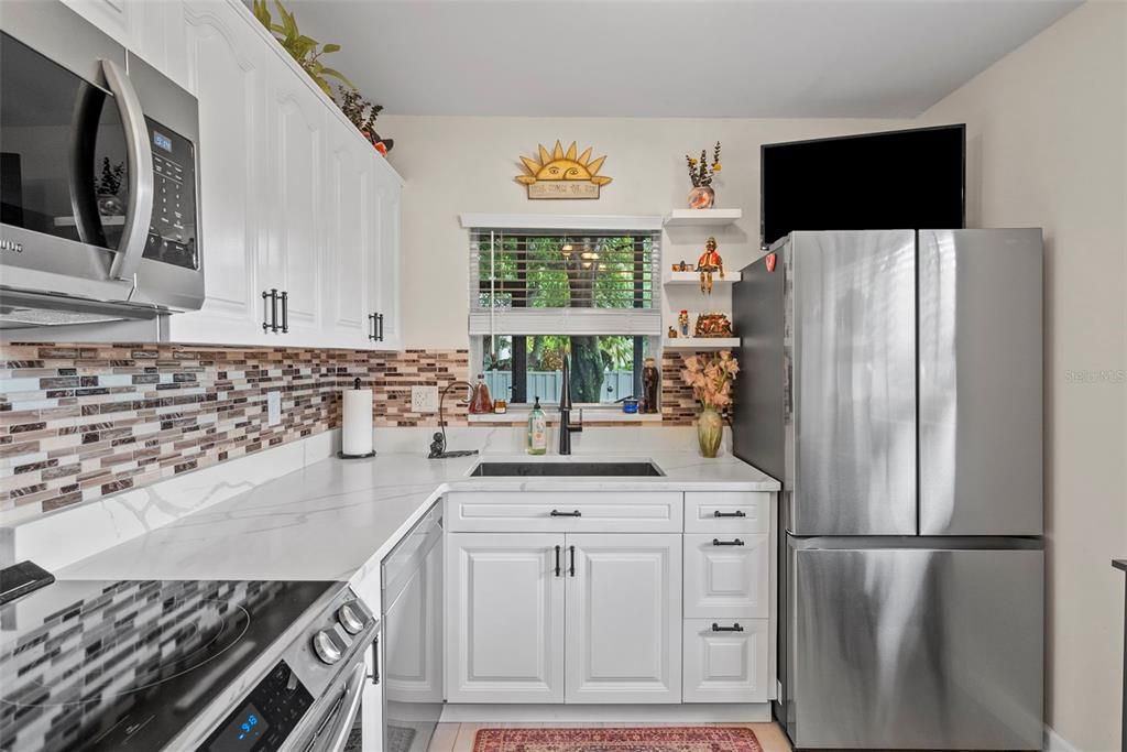 En Venta: $319,000 (2 camas, 2 baños, 930 Pies cuadrados)